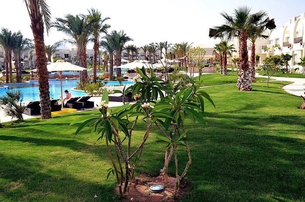 Le Royal Holiday Resort Aqua Park Шарм ел-Шейх Екстериор снимка