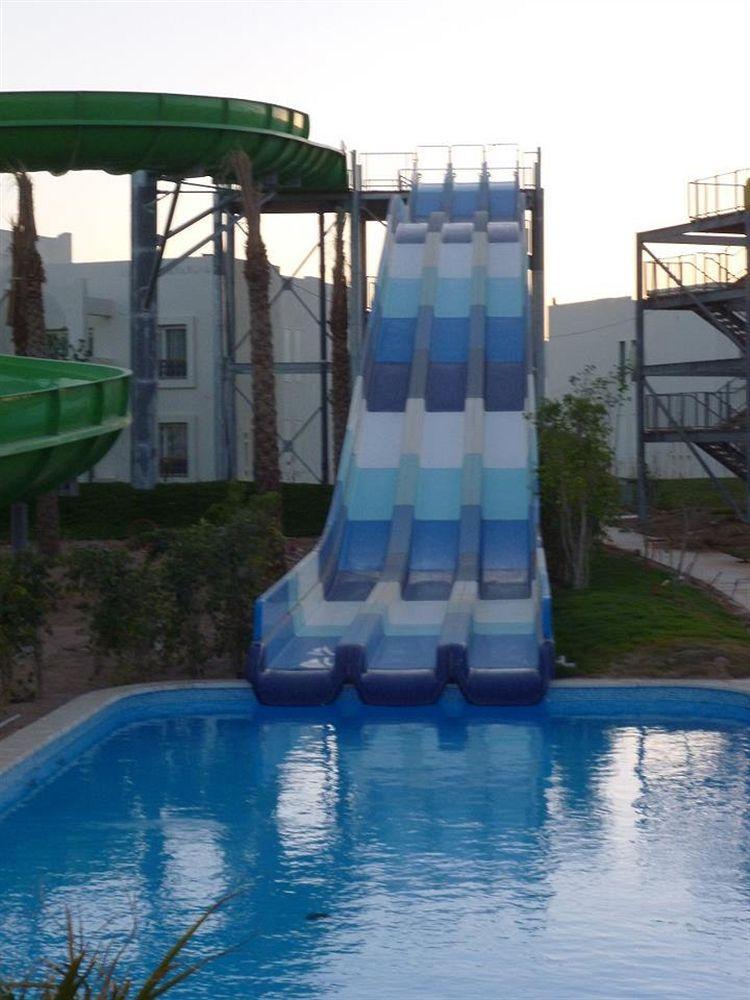Le Royal Holiday Resort Aqua Park Шарм ел-Шейх Екстериор снимка